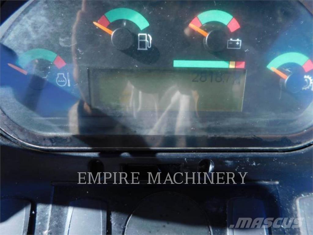 CAT 415F2 IL Колесни товарачи