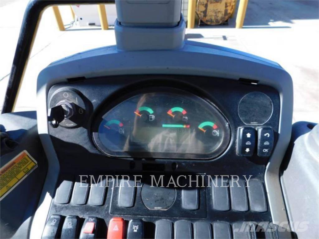 CAT 415F2 IL Колесни товарачи