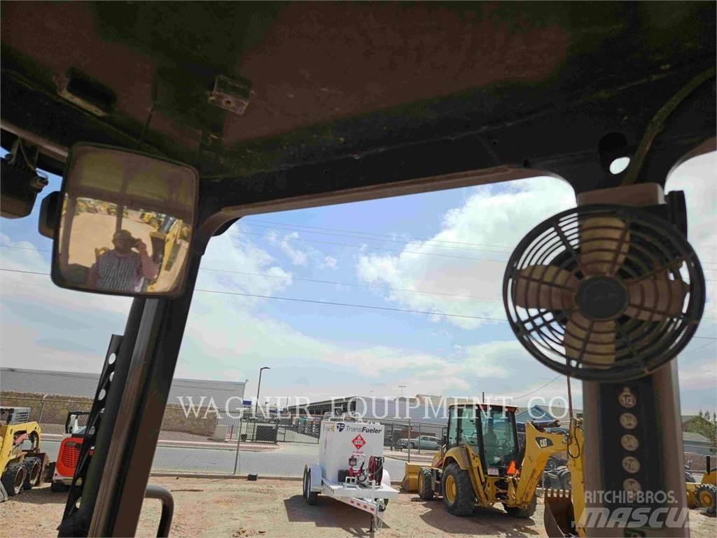 CAT 416F2ST Товарач със заден ексватор