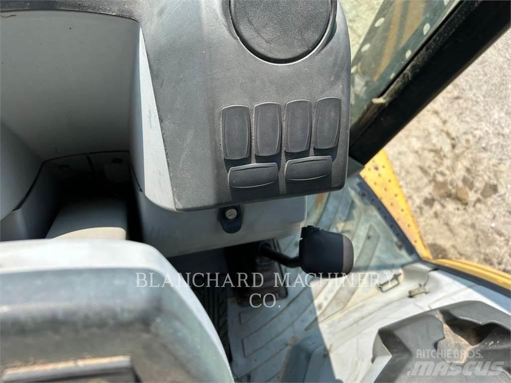 CAT 416FST Товарач със заден ексватор