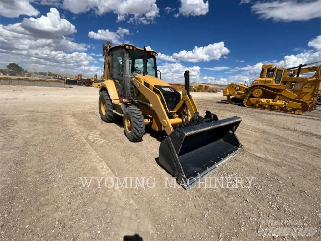 CAT 420 Товарач със заден ексватор