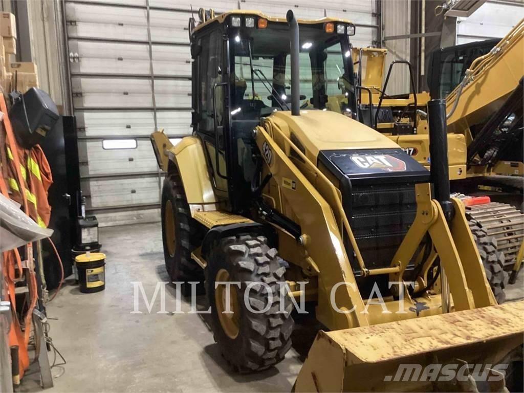 CAT 420 Товарач със заден ексватор