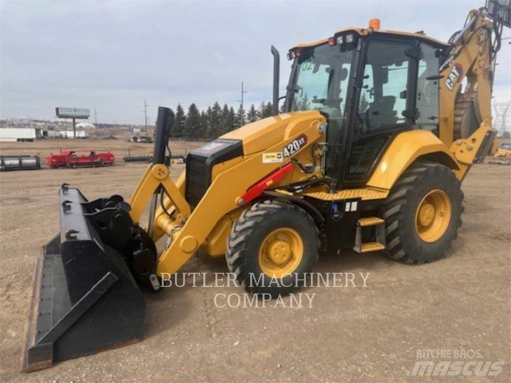 CAT 420 Товарач със заден ексватор