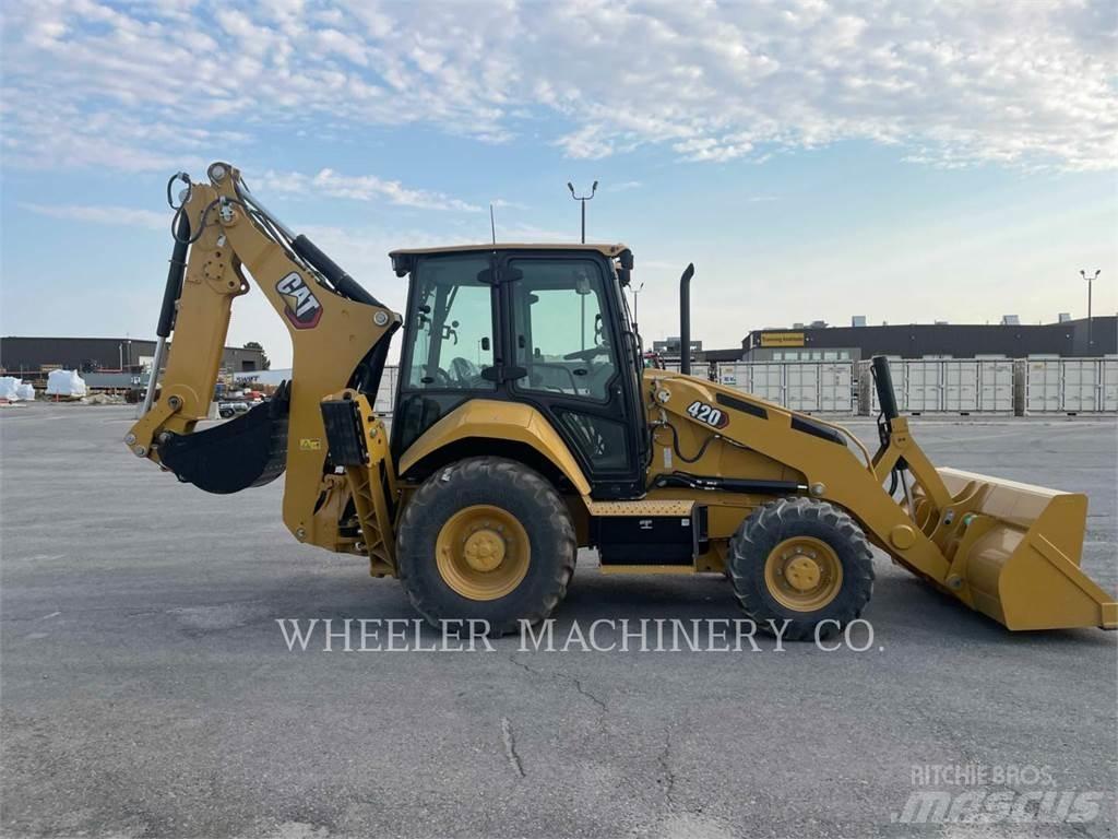 CAT 420 Товарач със заден ексватор