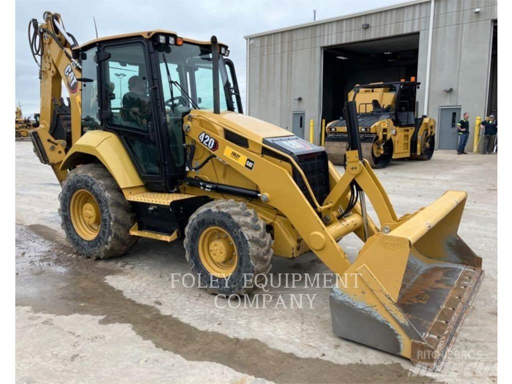 CAT 420-07 Товарач със заден ексватор