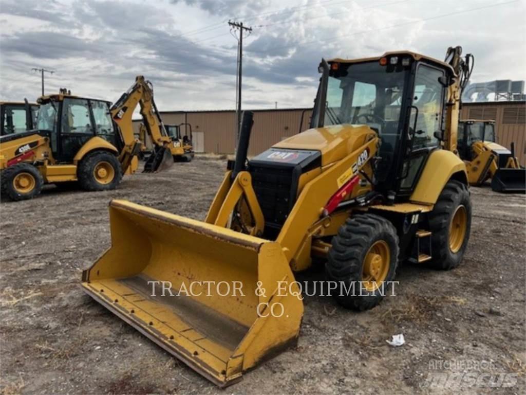 CAT 420-07 Товарач със заден ексватор