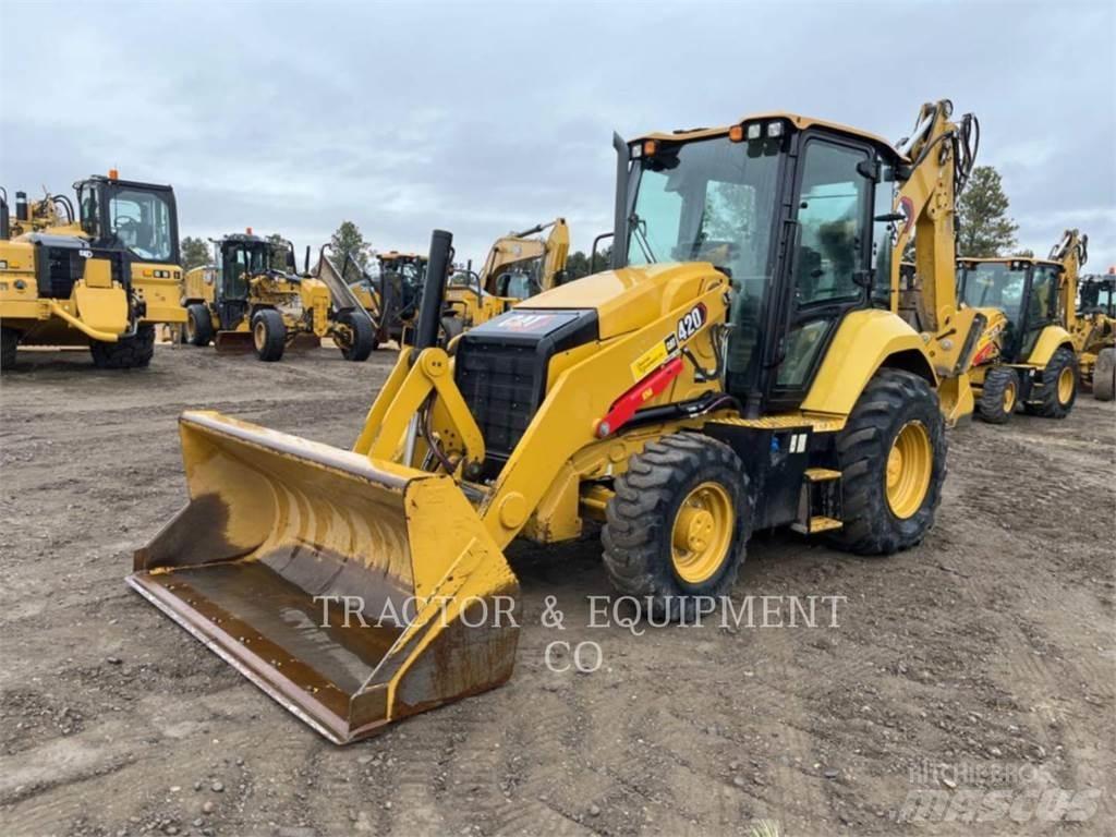 CAT 420-07 Товарач със заден ексватор