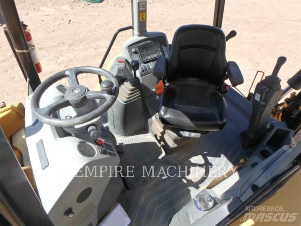 CAT 420-074EOP Товарач със заден ексватор