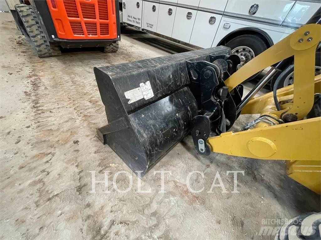 CAT 420-07XE Товарач със заден ексватор