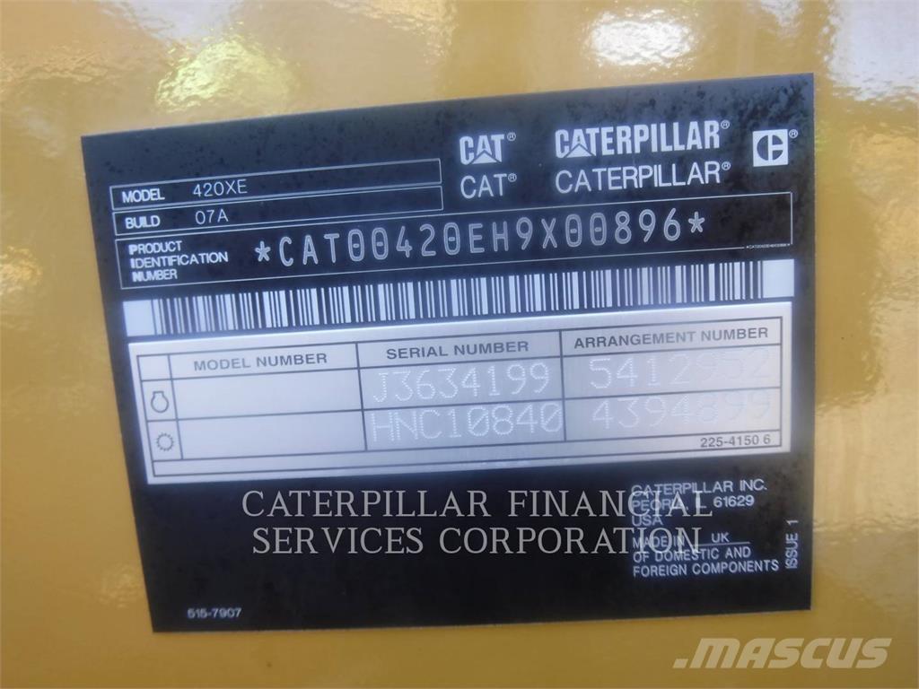 CAT 420-07XE Товарач със заден ексватор