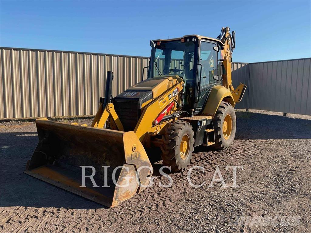 CAT 420 4AEM Товарач със заден ексватор
