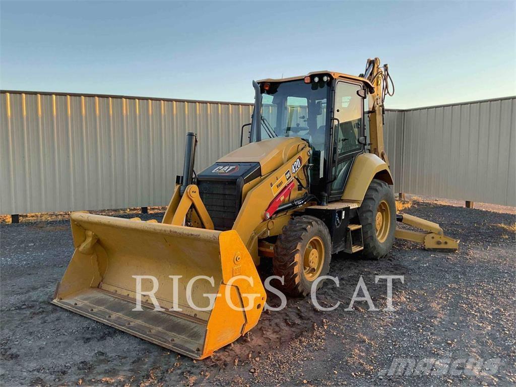 CAT 420 4AEM Товарач със заден ексватор