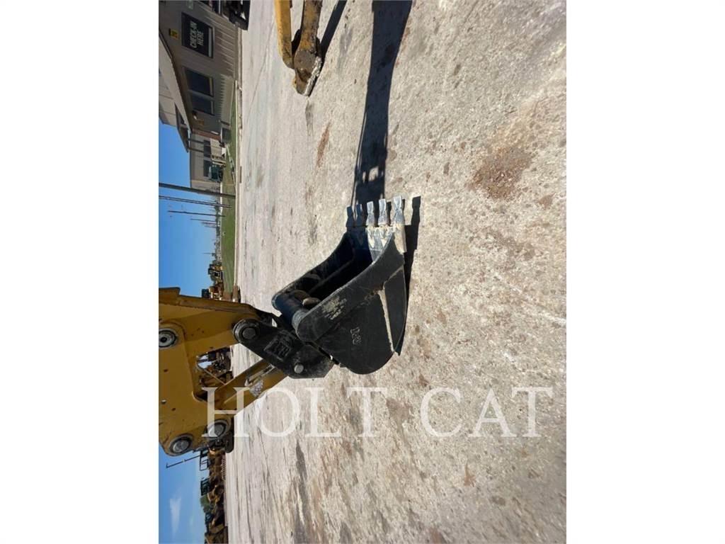 CAT 420 4SX Товарач със заден ексватор