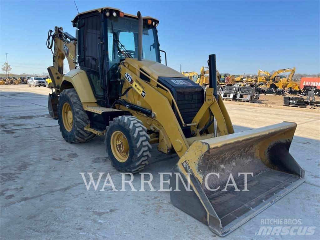 CAT 420 AE4 Товарач със заден ексватор
