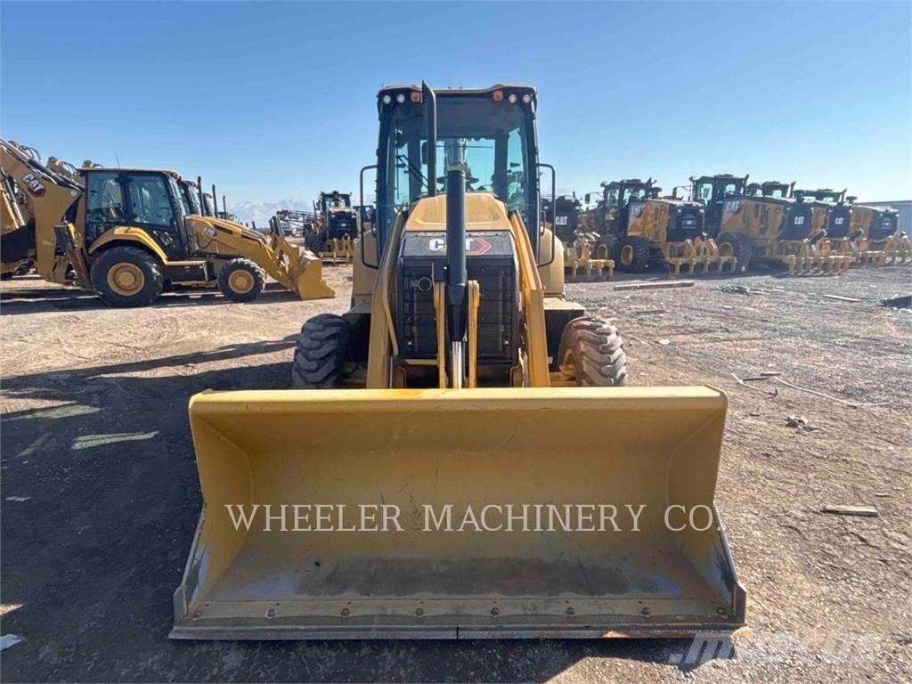 CAT 420 CF Товарач със заден ексватор