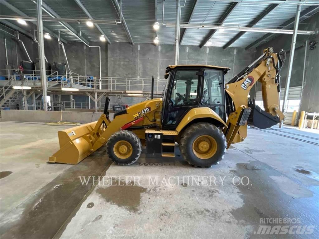 CAT 420 CF Товарач със заден ексватор