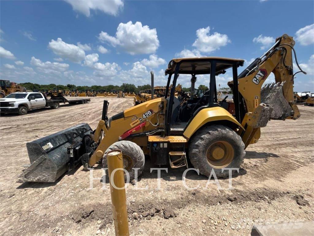 CAT 420 IT4SX Товарач със заден ексватор