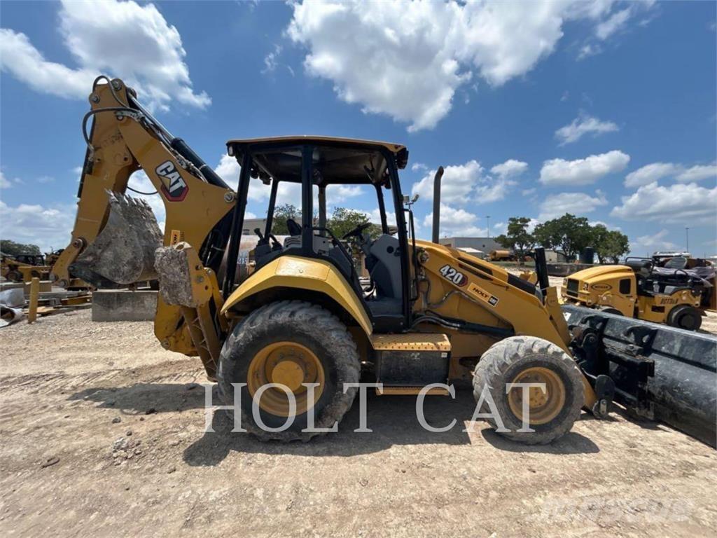 CAT 420 IT4SX Товарач със заден ексватор