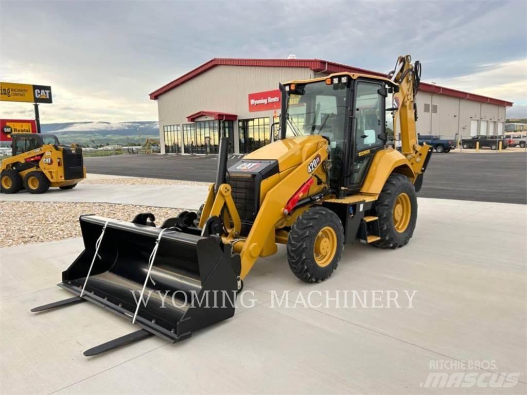 CAT 420 XE Товарач със заден ексватор