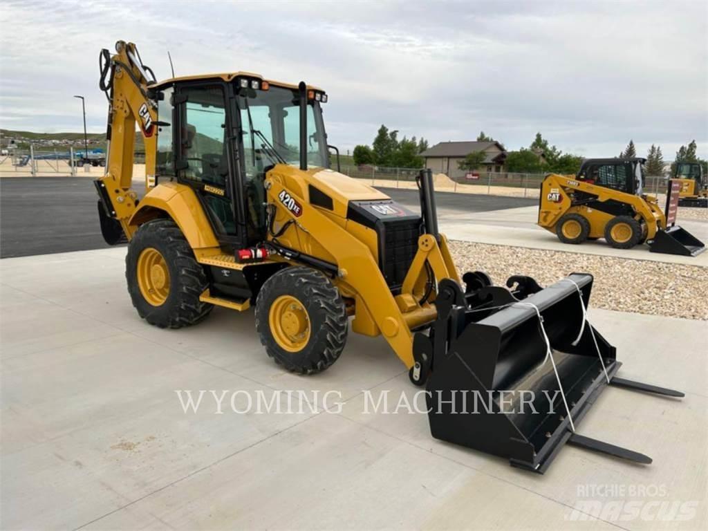 CAT 420 XE Товарач със заден ексватор