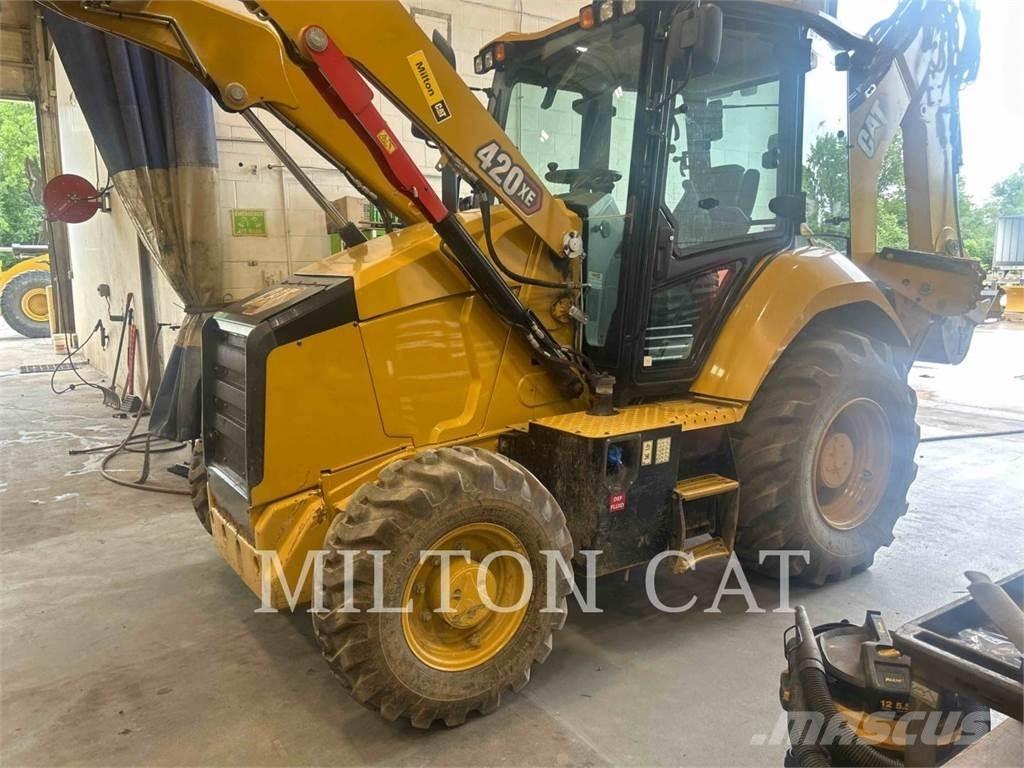 CAT 420 XE Товарач със заден ексватор