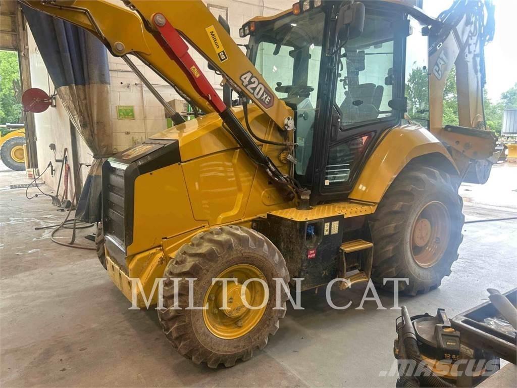 CAT 420 XE Товарач със заден ексватор