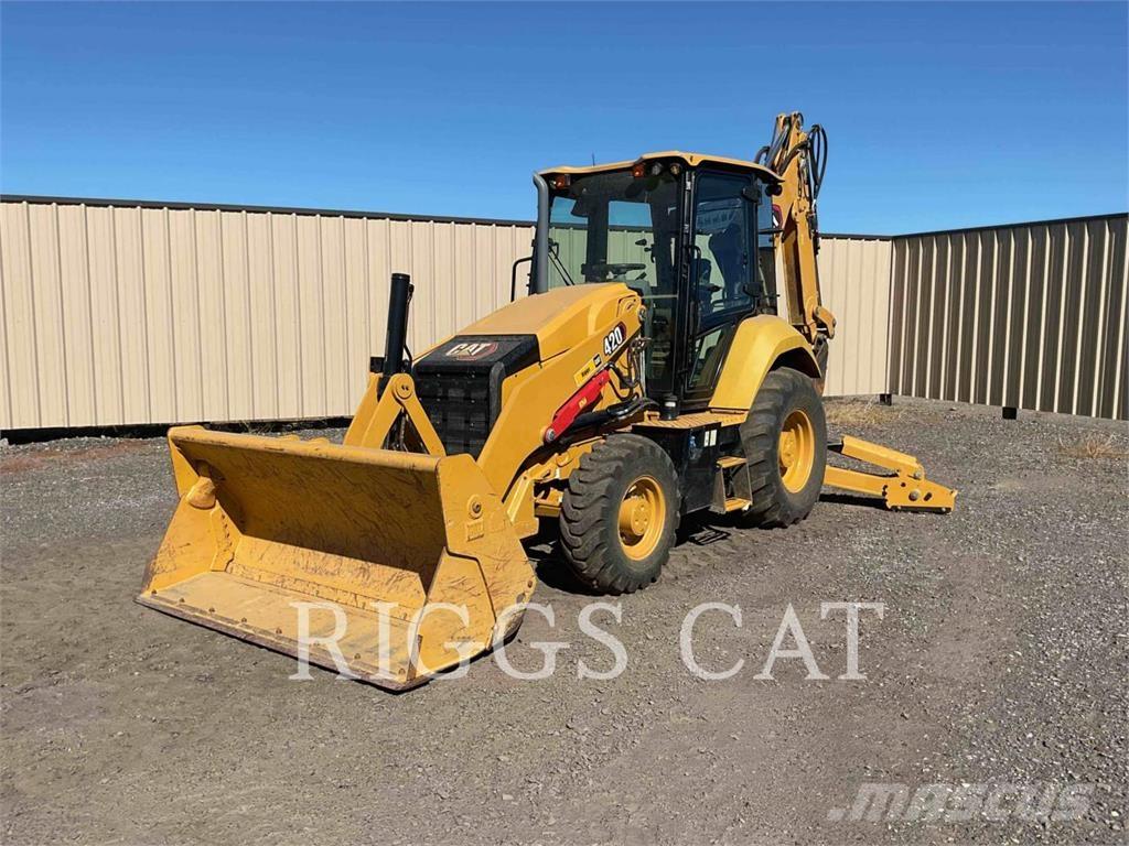 CAT 42007 Товарач със заден ексватор