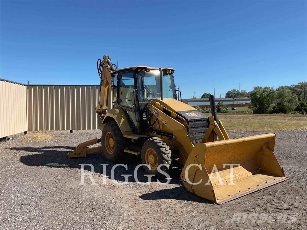 CAT 42007 Товарач със заден ексватор
