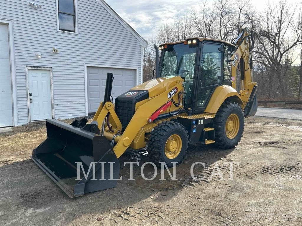 CAT 42007XE Товарач със заден ексватор