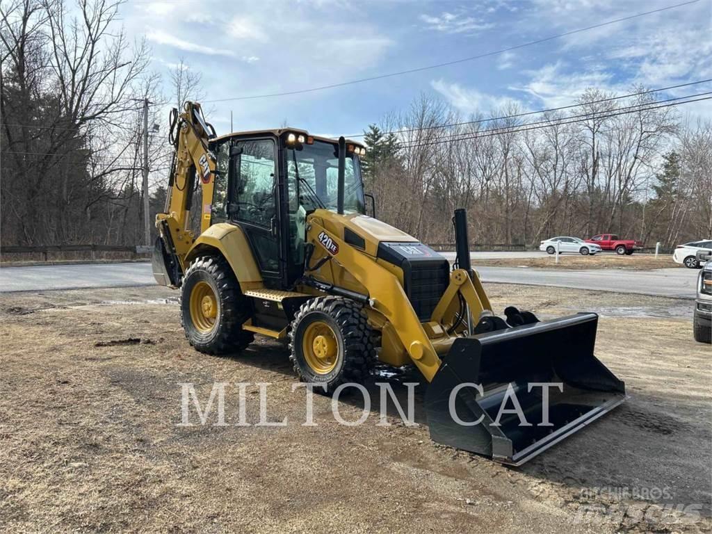 CAT 42007XE Товарач със заден ексватор