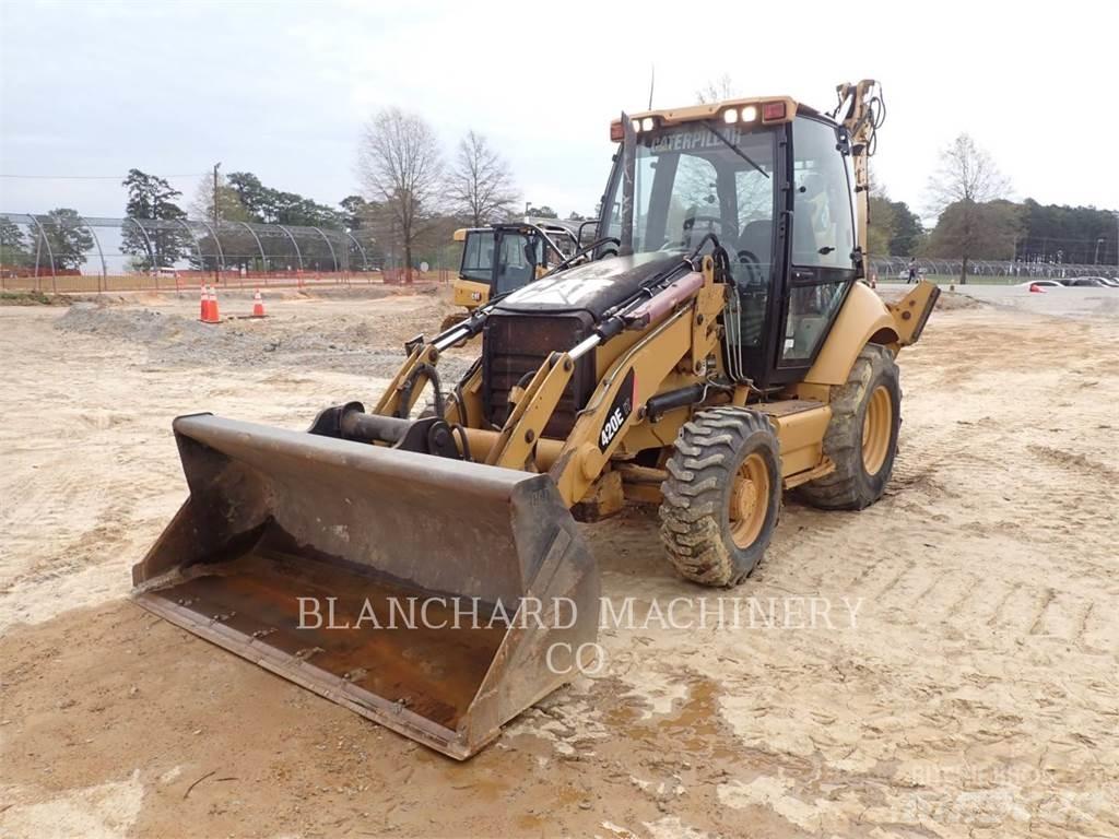 CAT 420EIT Товарач със заден ексватор