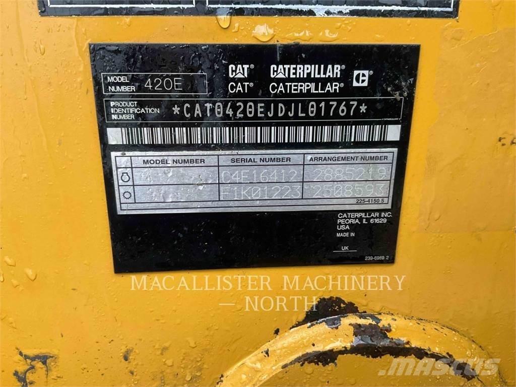 CAT 420EST Товарач със заден ексватор