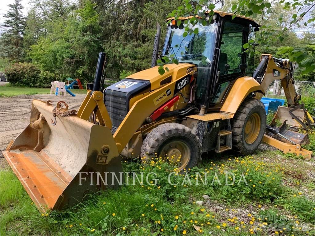 CAT 420F2 Товарач със заден ексватор