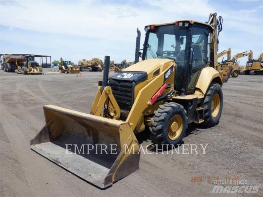 CAT 420F2 4ECP Товарач със заден ексватор