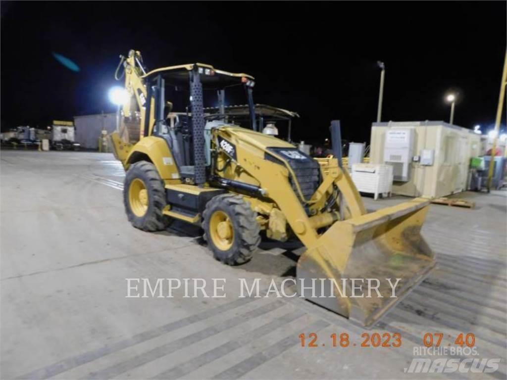 CAT 420F2 4EO Товарач със заден ексватор