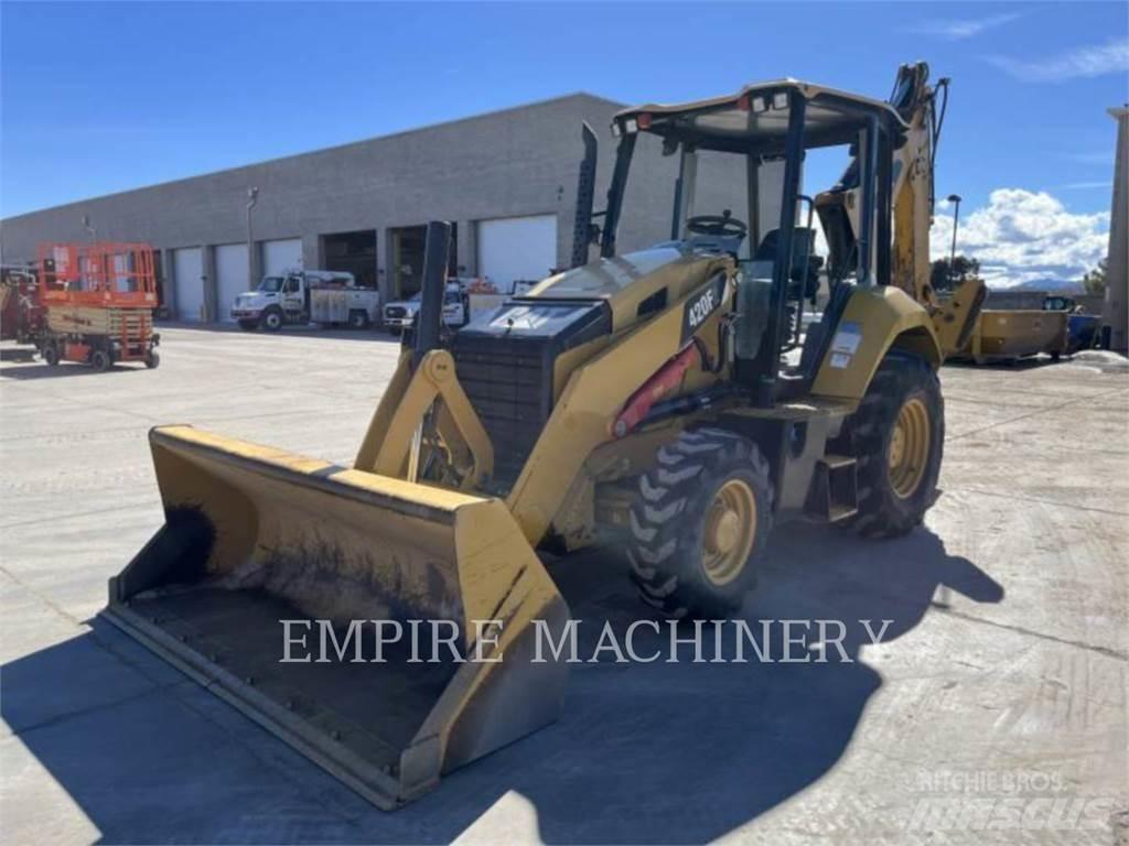 CAT 420F2 4EO Товарач със заден ексватор
