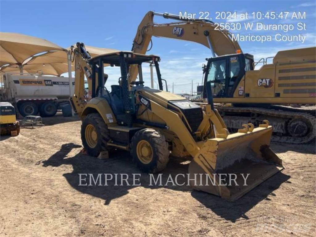 CAT 420F2 4EO Товарач със заден ексватор