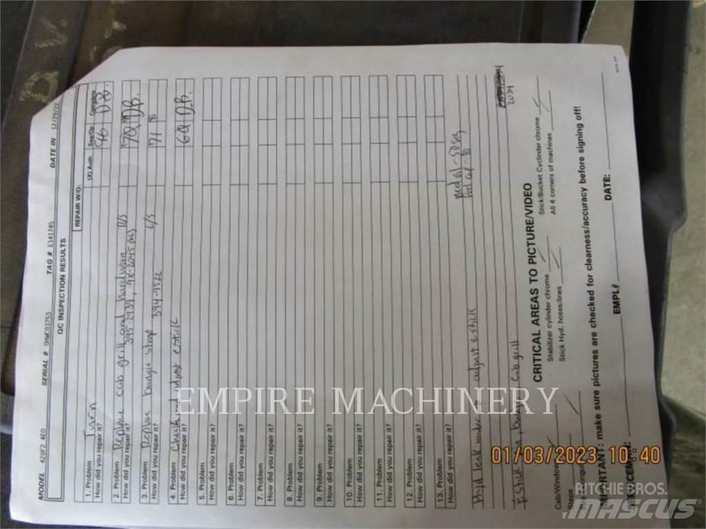 CAT 420F2 4EO Товарач със заден ексватор