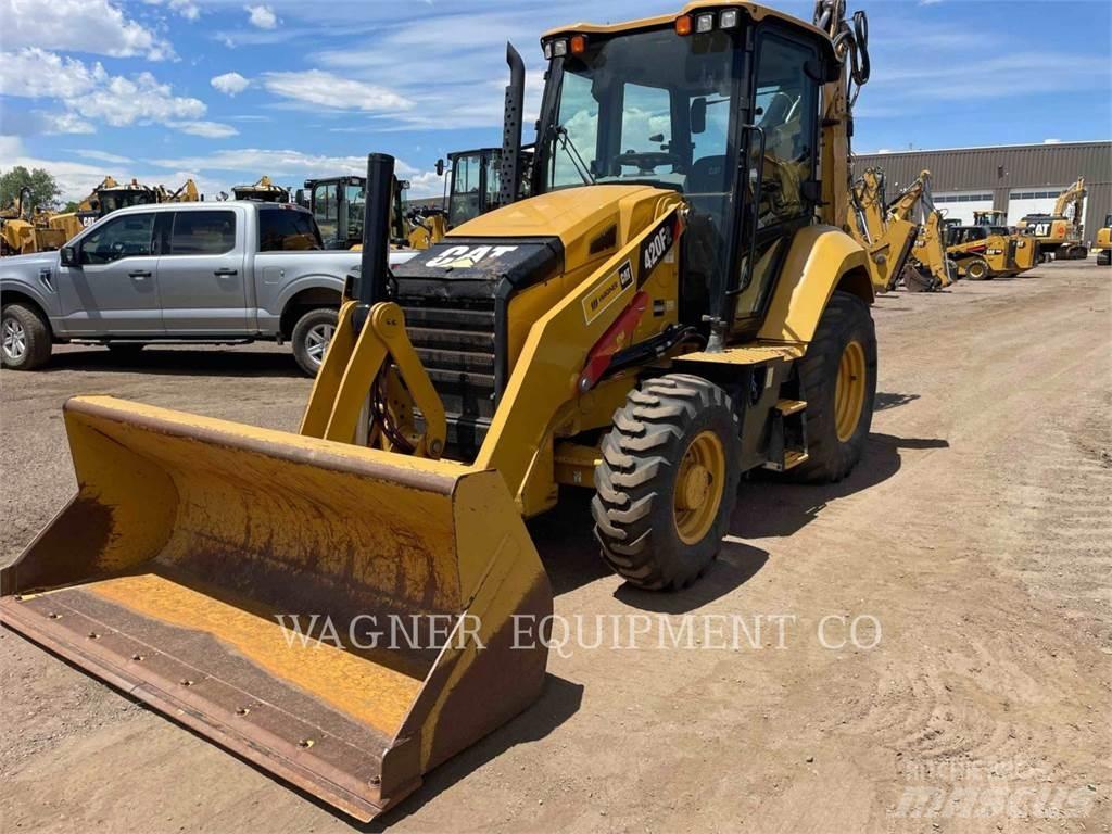 CAT 420F2 4WDE Товарач със заден ексватор