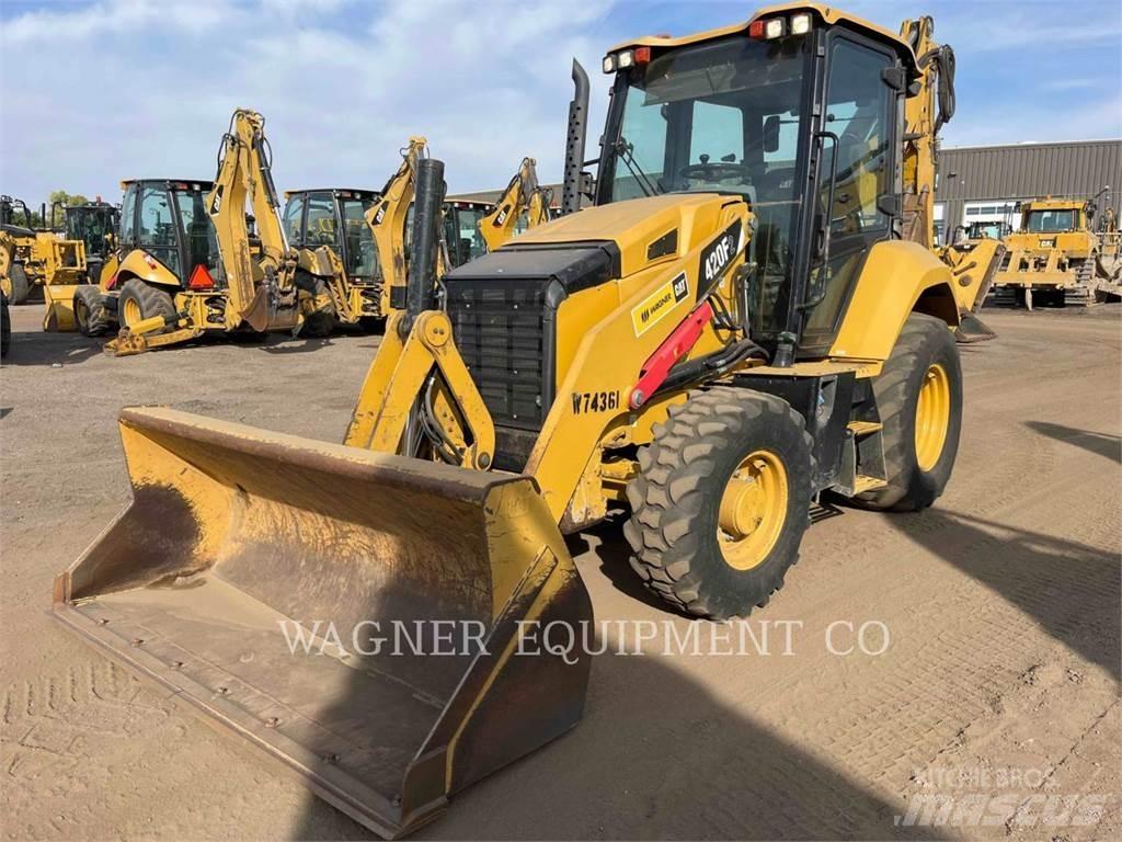 CAT 420F2 4WDE Товарач със заден ексватор
