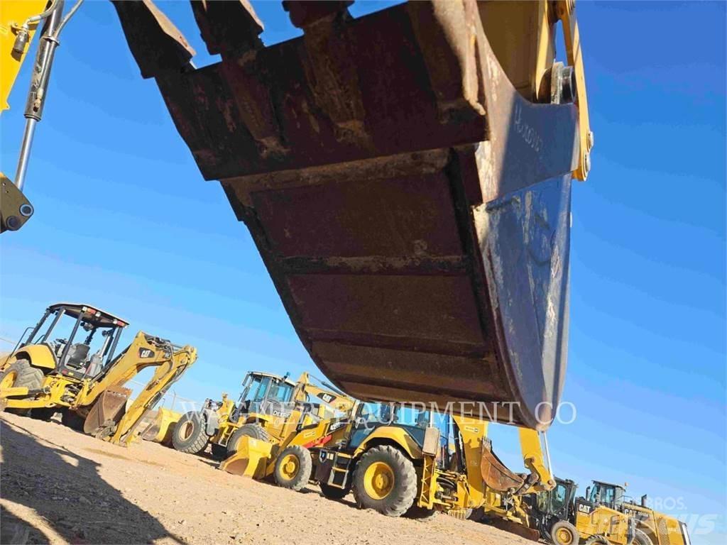 CAT 420F2 4WDS Товарач със заден ексватор