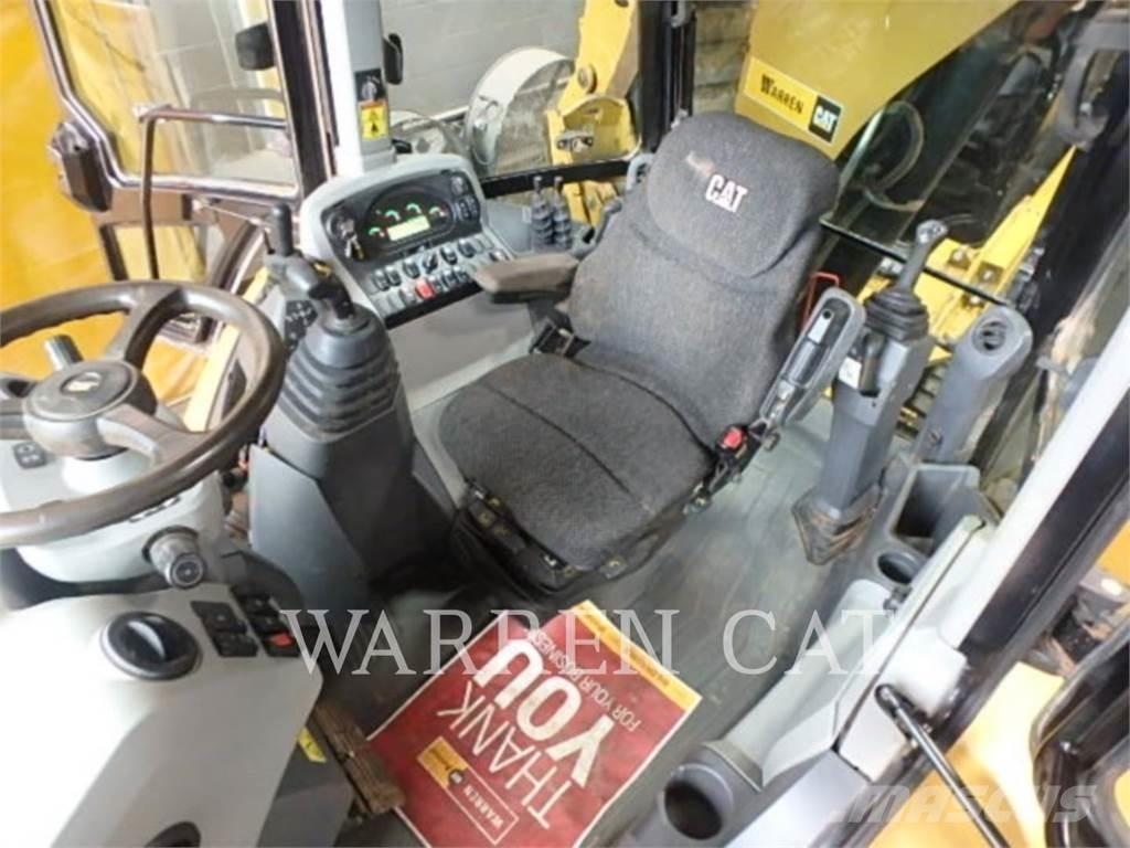 CAT 420F2 AE4T Товарач със заден ексватор
