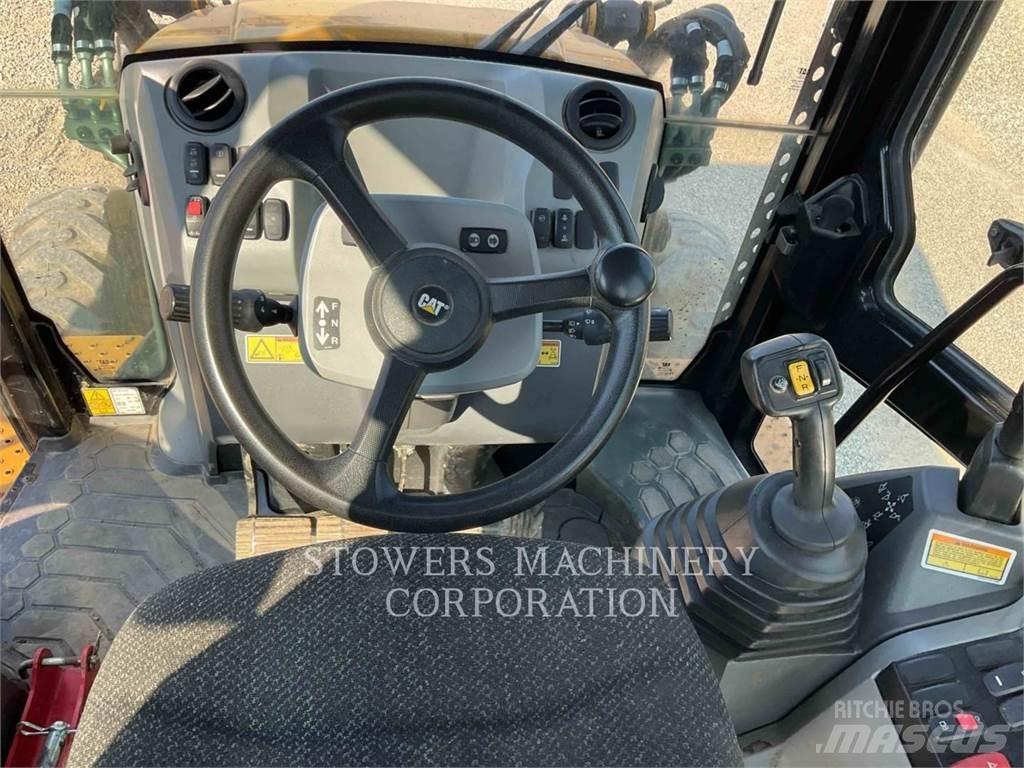 CAT 420F2 IT Товарач със заден ексватор