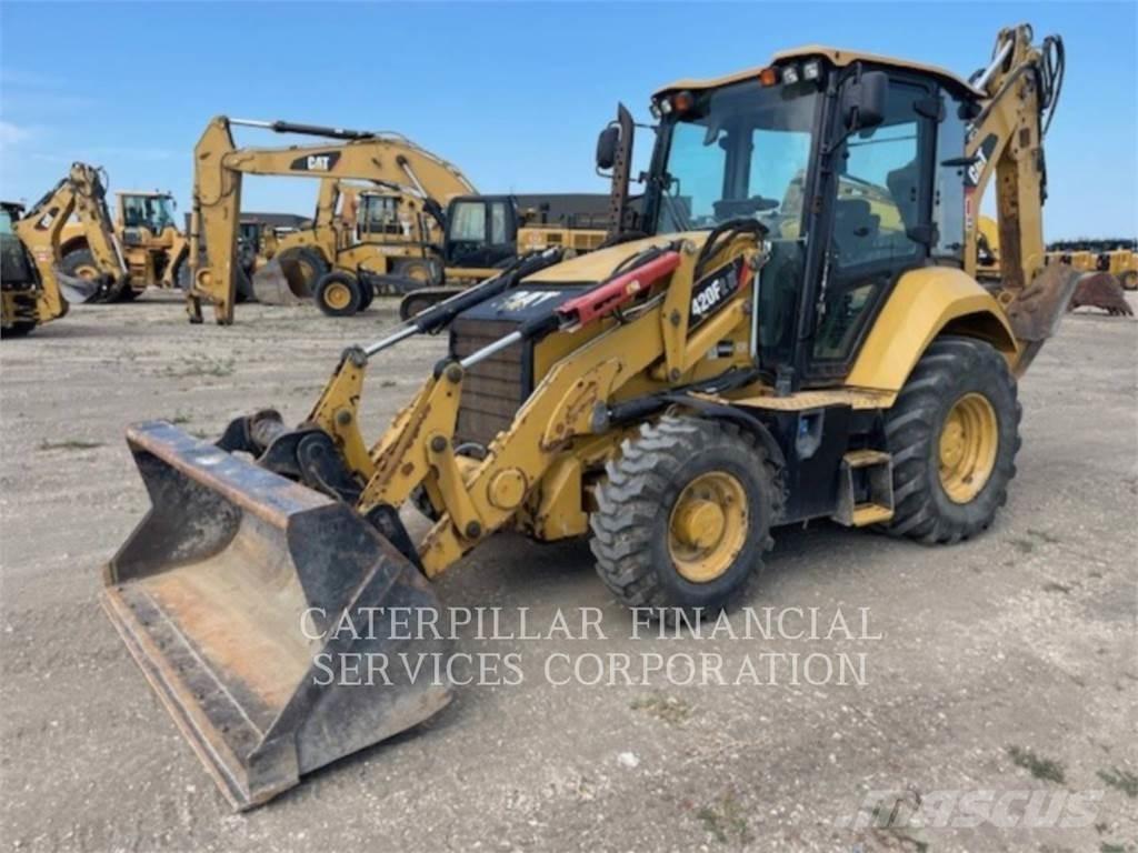CAT 420F2 IT Товарач със заден ексватор