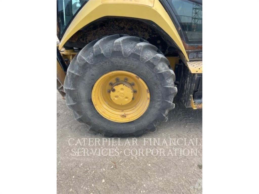 CAT 420F2 IT Товарач със заден ексватор
