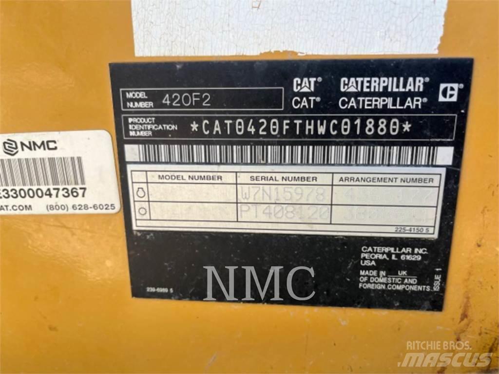CAT 420F2 ST Товарач със заден ексватор