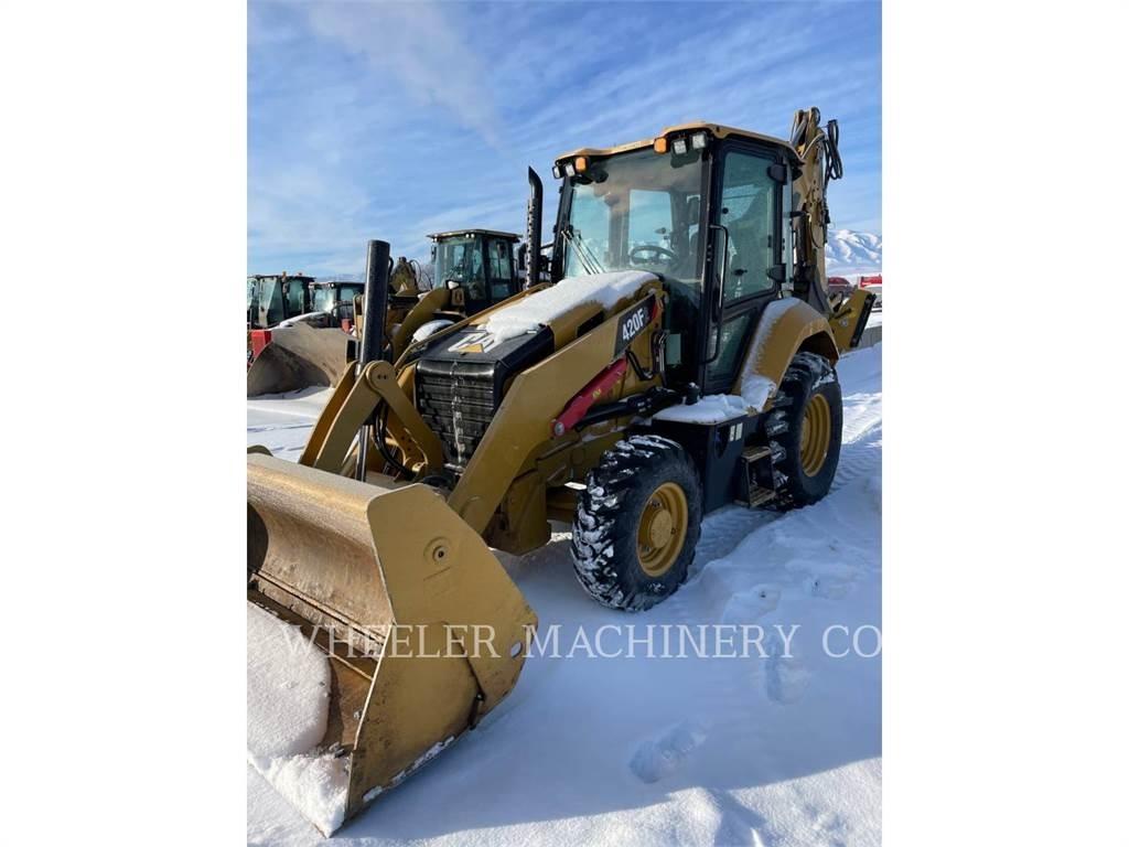 CAT 420F2 TH Товарач със заден ексватор