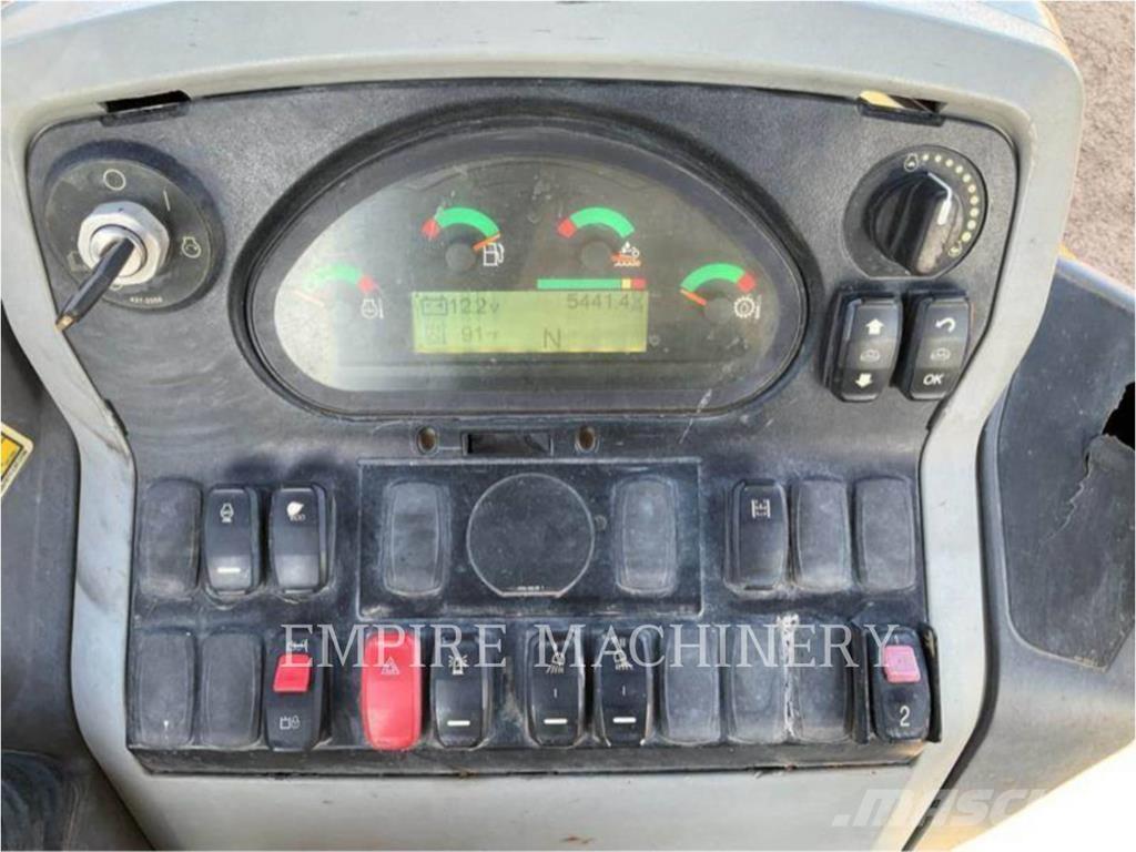 CAT 420F24EOIP Товарач със заден ексватор