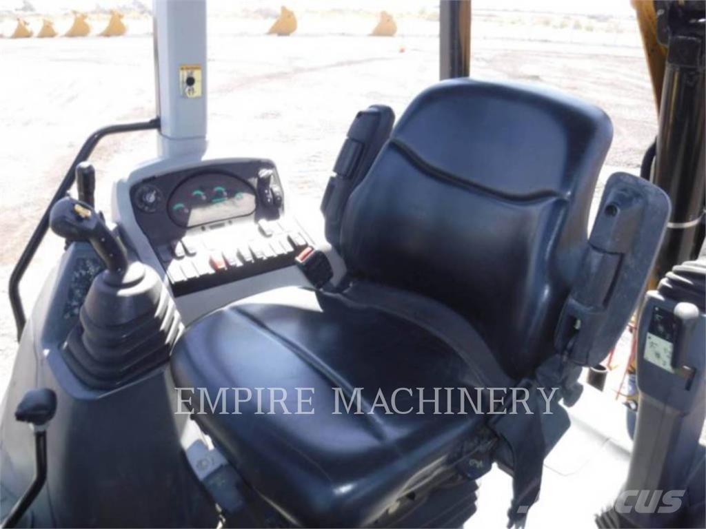 CAT 420F24EOIP Товарач със заден ексватор