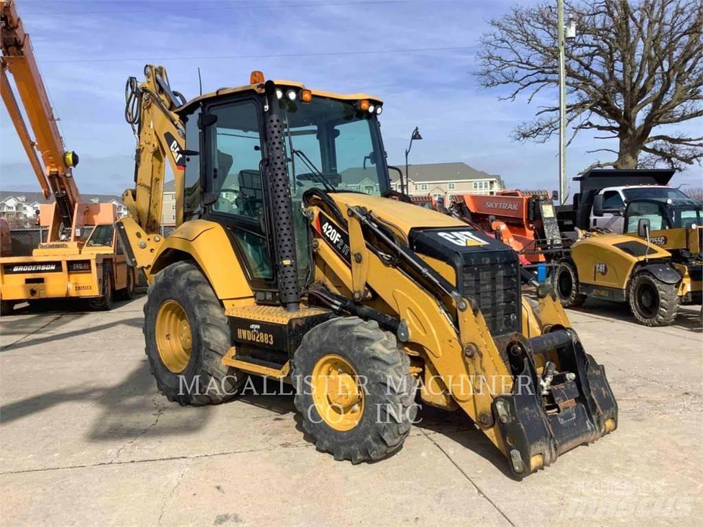 CAT 420F2IT Товарач със заден ексватор